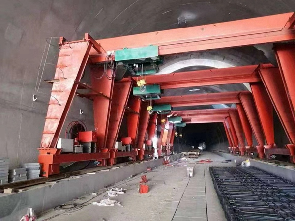 隧道龙门吊