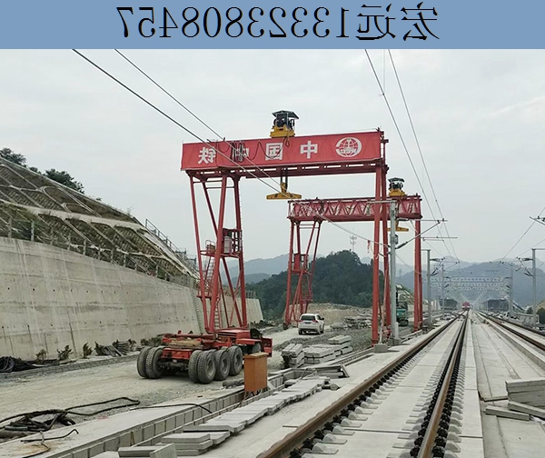 高支腿轨道式门机