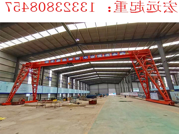 厂房内用龙门吊